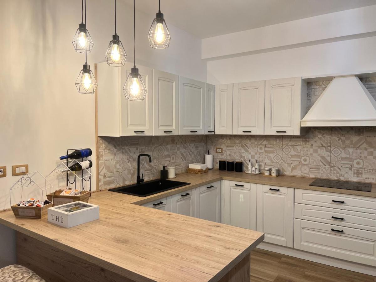 Al Vicolo Stretto Apartment Brancaleone Marina Ngoại thất bức ảnh