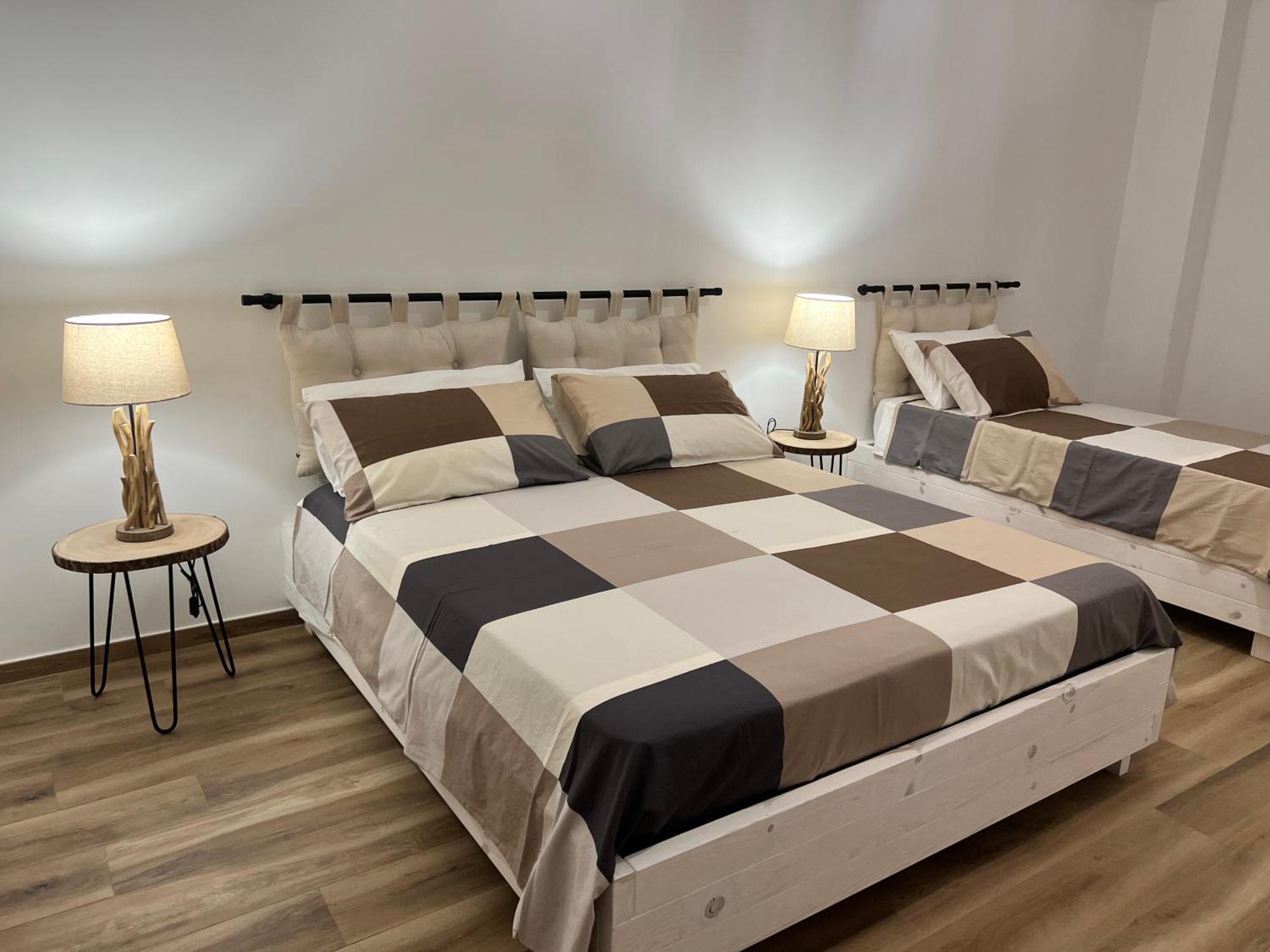 Al Vicolo Stretto Apartment Brancaleone Marina Ngoại thất bức ảnh